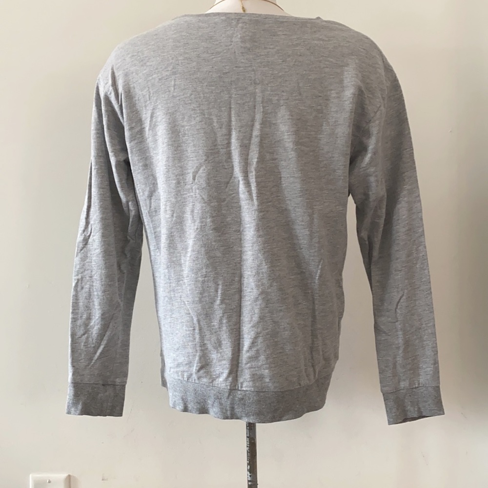 Forever 21 pullover - Picture 2 of 2